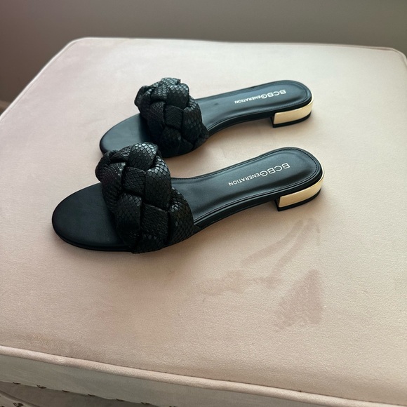 BCBGeneration Women's Deelo Flat - Picture 3 of 7